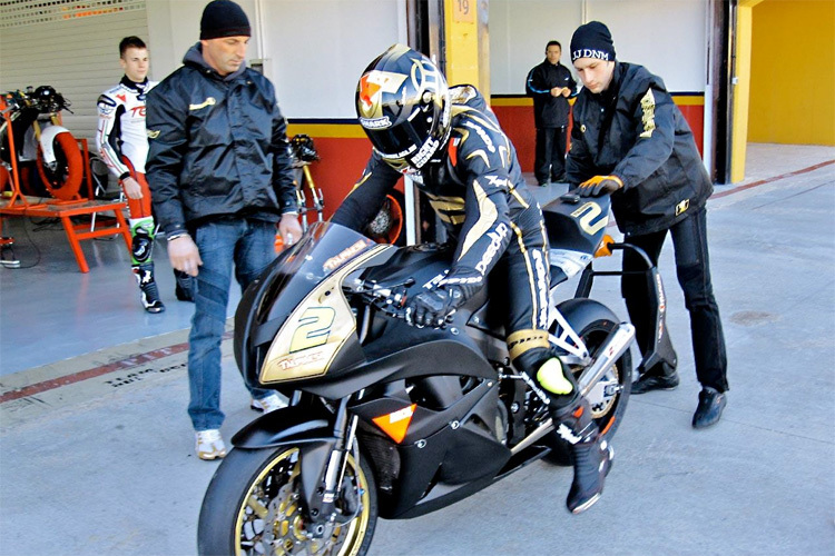 Talmacsi mit seiner privaten Honda CBR 600 RR