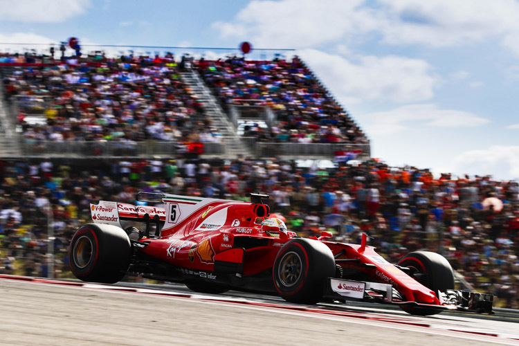 Bei einem Sieg von Lewis Hamilton muss Sebastian Vettel mindestens Fünfter werden, um seine Titel-Chance zu wahren