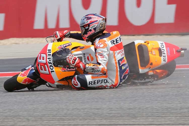 Stürzte in Turn 11: Marc Márquez