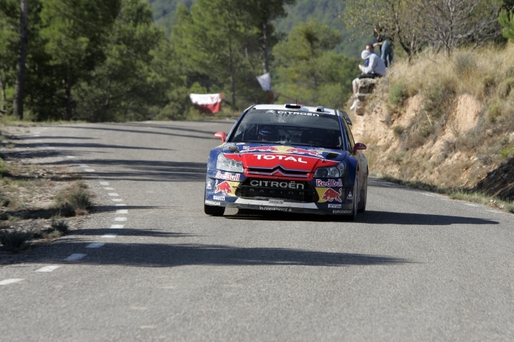 Loeb kann in Spanien Citroën zum 5. Tiitel führen.