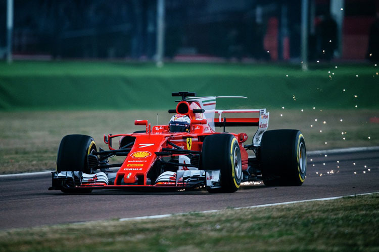 Kimi Räikkönen durfte als Erster mit dem SF70H auf die Strecke