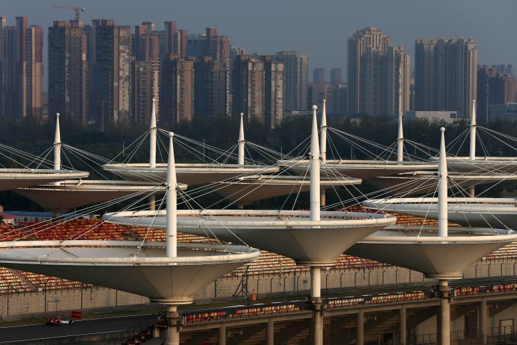 Die interessante Tribünen-Konstruktion in Shanghai