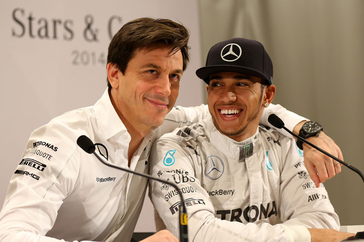 Toto Wolff und Lewis Hamilton im November 2014