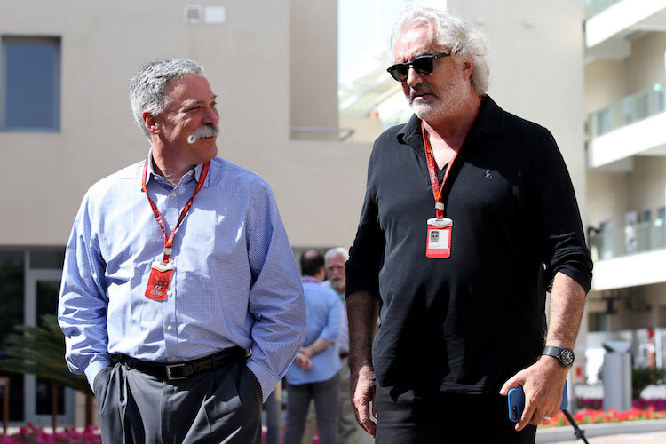 Chase Carey von Liberty Media mit Flavio Briatore