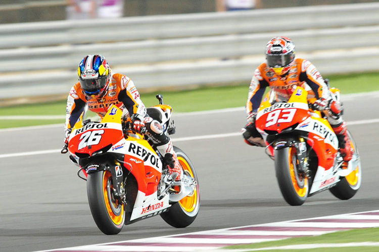 Dani Pedrosa (26) vor Marc Márquez