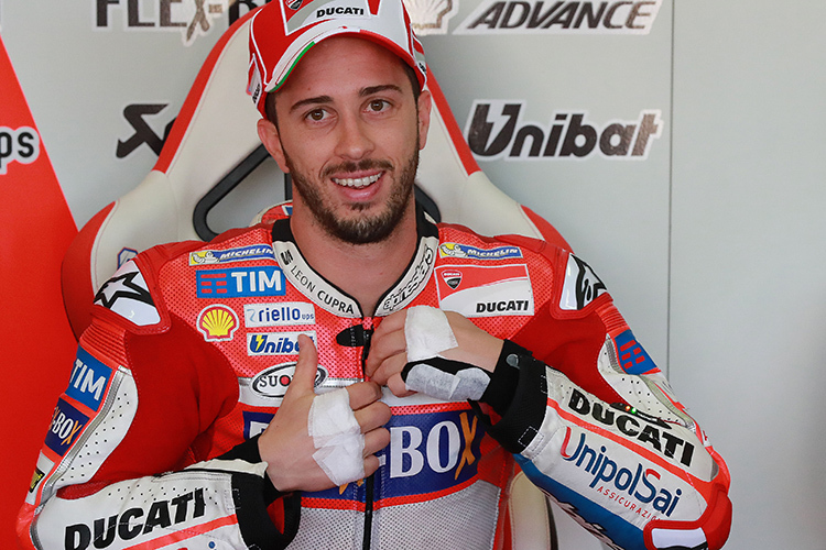 Andrea Dovizioso in der Ducati-Box