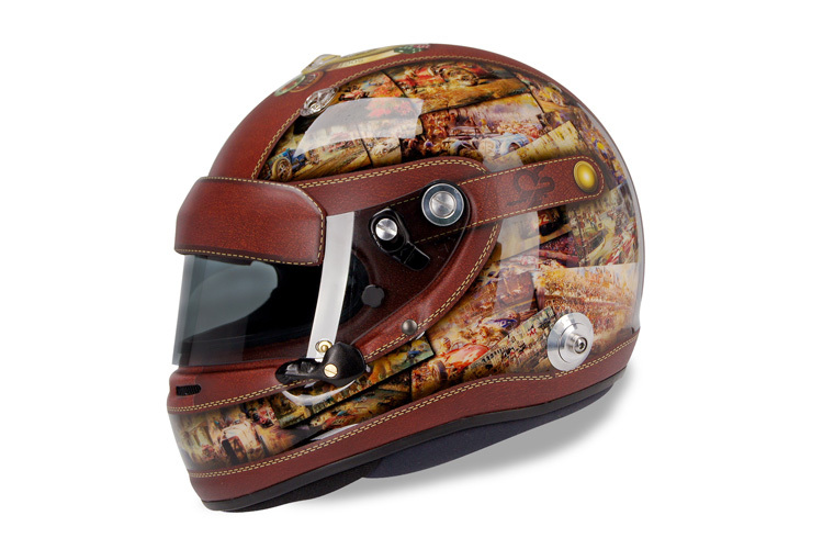 Retro-Look beim neuen Helm von Adrian Sutil