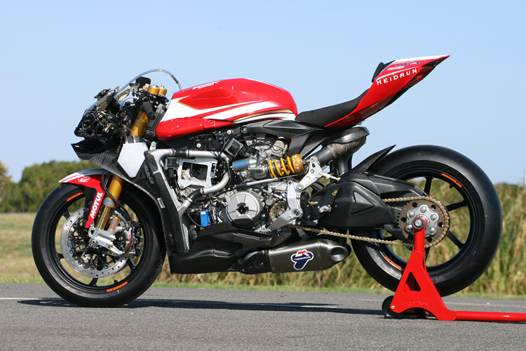 Ducati 1199 Panigale R: Schön, aber zu langsam