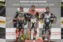 Lauf 2, die drei Besten des Jahres: Tom Sykes, Chaz Davies und Jonathan Rea (v.l.)