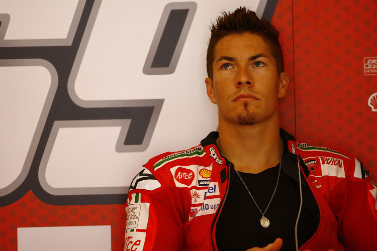 Nicky Hayden hochkonzentriert