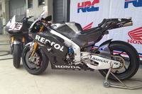 Erstmals in Europa zu sehen: Die neue Honda RC213V für die Saison 2014