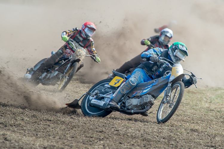 Bernd Diener war auf der staubigen Grasbahn in Schwarme in seinem Element