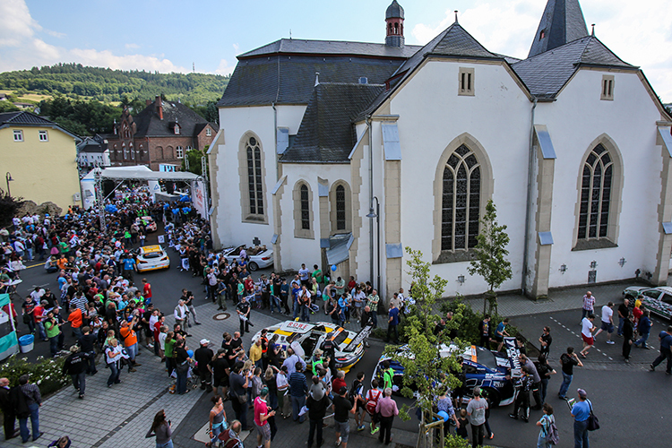 Los geht es beim 24h Rennen mit dem Adenauer Racing Day