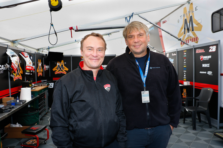 Ralf Waldmann mit Ducati-Händler Matthias Moser