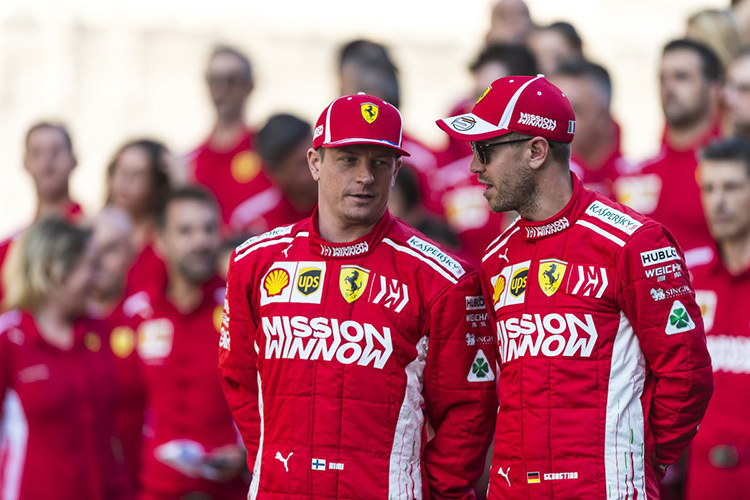 Seb zu Kimi: «Wie viele Rennen hast du für Ferrari gefahren?» – Kimi: «Boah ...»