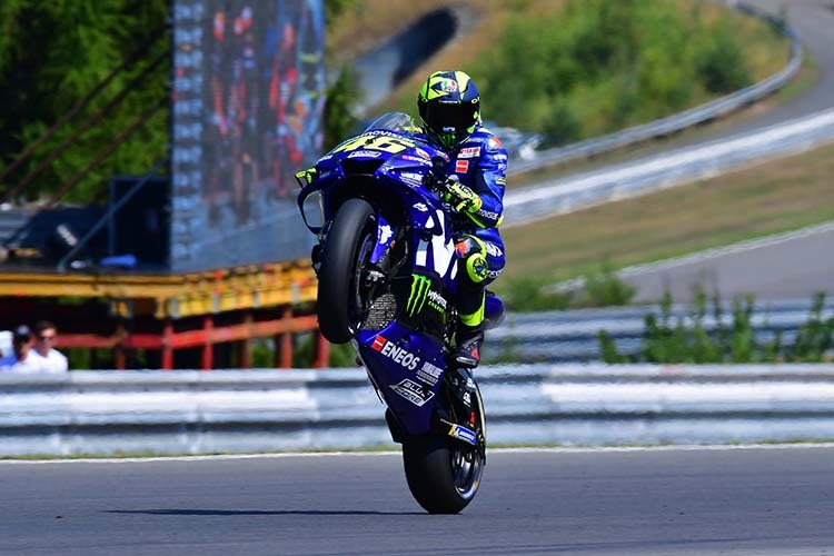 Valentino Rossi: Wheelie nach dem FP2