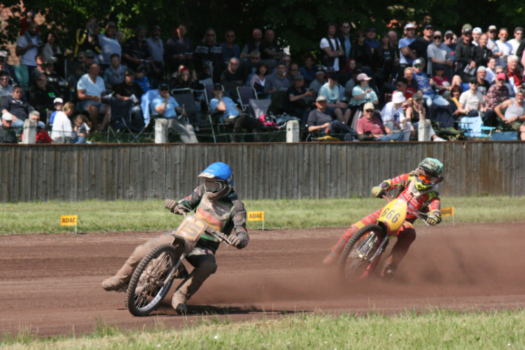 Daniel Spiller (vorne) am Vatertag 2023 in Herxheim