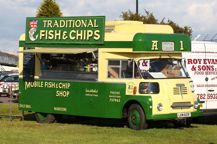 Auch das gehört zu Donington: Versorgung mit Fish & Chips im Fahrerlager