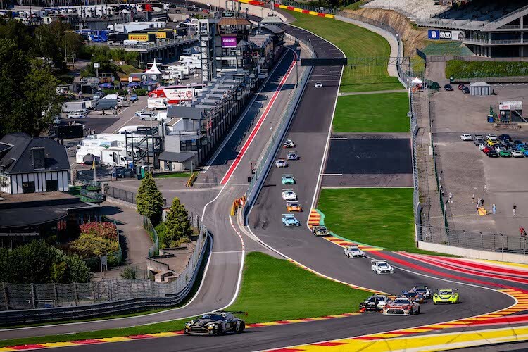 Das ADAC GT Masters startet auf dem Red Bull Ring