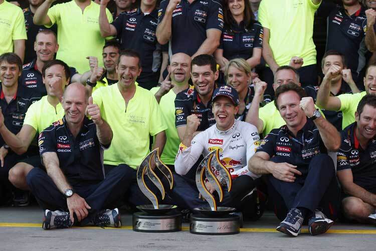 Red Bull Racing feiert Sebastian Vettels Sieg beim Heimrennen