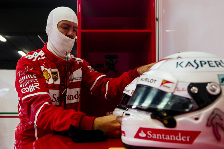 Sebastian Vettel macht sich bereit