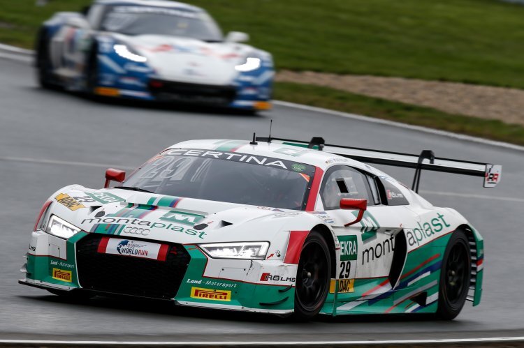 Die Titelrivalen: Audi R8 LMS von Land Motorsport und (hinten) Corvette C7 GT3-R von  Callaway Competition