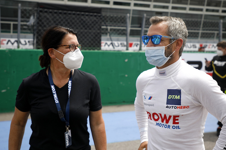 Ellen Lohr mit Timo Glock bei der DTM