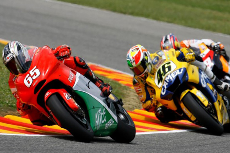 2006 kämpften Loris Capirossi, Valentino Rossi und Nicky Hayden um den Sieg beim Italien-GP