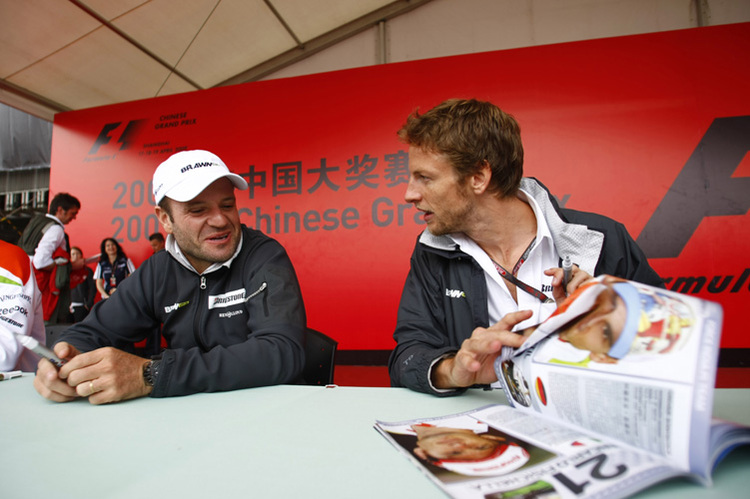 Gute Stimmung bei Rubens Barrichello und Jenson Button