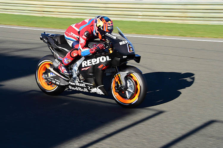 Stefan Bradl auf der 2020-Werksmaschine von Honda