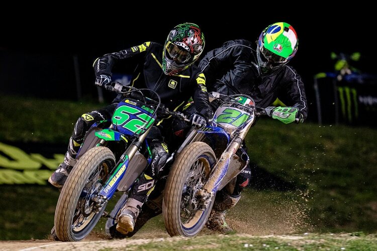 Stefano Manzi und Franco Morbidelli tauschen ihre Motocross-Maschinen in Portugal ein für Straßenmotorräder