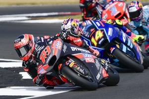 Kalex-Pilot Manuel Gonzalez vor Tony Arbolino auf der Moto2-Boscoscuro)