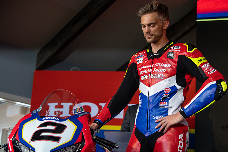 Leon Camier macht große Unterschiede zu seinem letztjährigen Bike aus