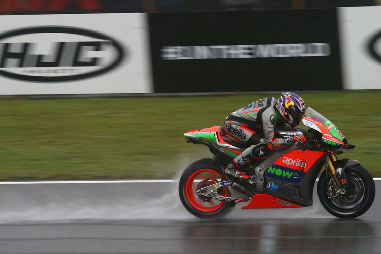 Stefan Bradl im Regen-Warm-Up in Brünn