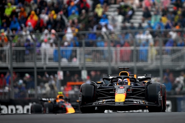 Max Verstappen vor Sergio Pérez in Montreal