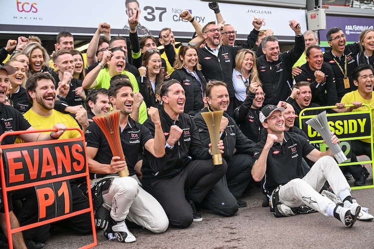 Das Jaguar-Team war nach dem Rennen in Monaco in Feierlaune