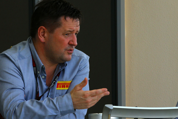 Pirelli-Motorsportdirektor Paul Hembery: «Mit der richtigen Kombination können wir sicherstellen, dass jeder Fahrer zwei bis drei Boxenstopps pro GP einlegen muss»