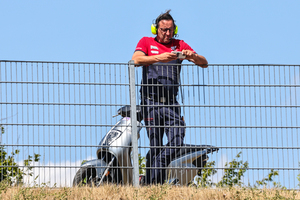 MCA Teamchef Stefan Schmidt hat Ärger)
