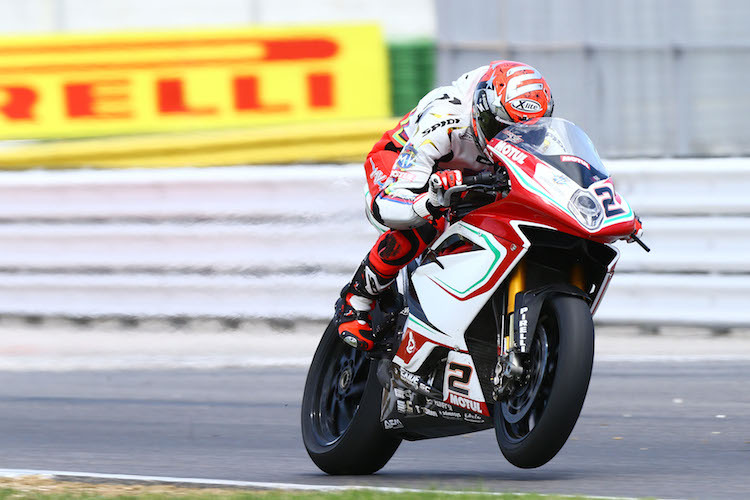 Leon Camier: Starke Leistung des MV Agusta-Piloten in Magny-Cours