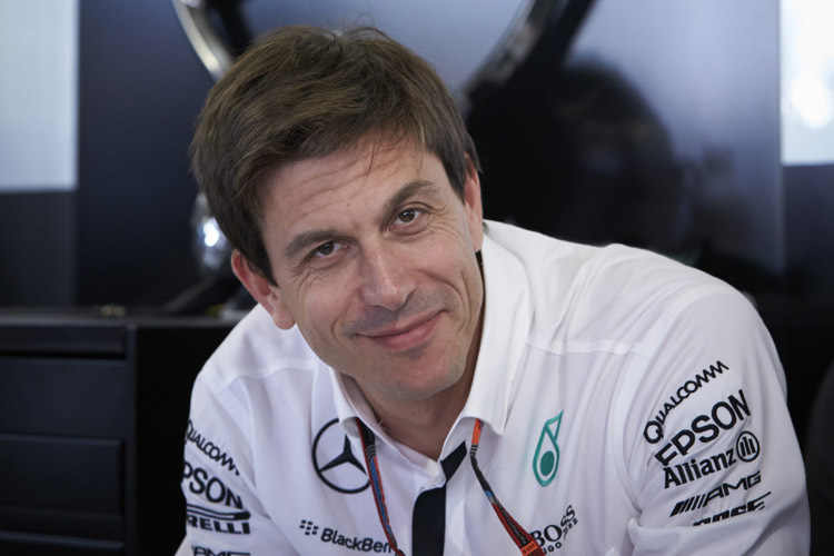 Toto Wolff: «Lewis hatte Untersteuern, Nico hat die Türe aufgemacht. Das müssen wir noch analysieren»