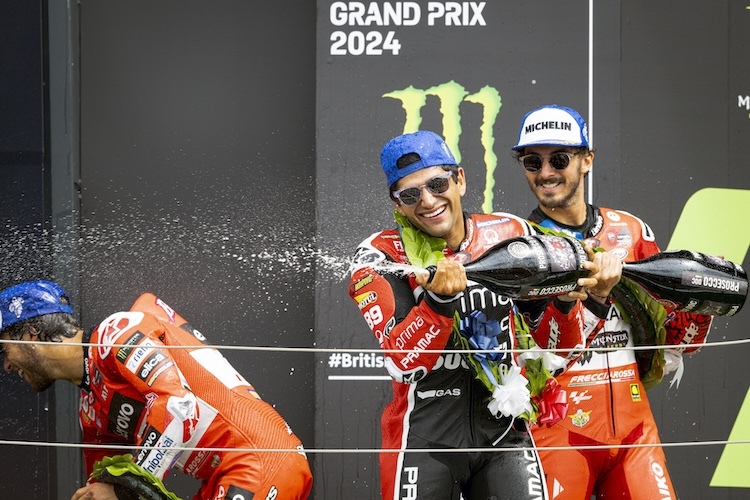 GP-Podium mit Bastianini, Martin und Bagnaia