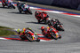 Das Repsol-Honda-Duo Joan Mir und Marc Márquez, dahinter Taka Nakagami, Augusto Fernández, Raúl Fernández und Fabio Di Giannantonio