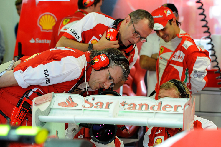Ferraris Chassis-Chef Pat Fry: «Die neuen Regeln bedingen, dass unsere Piloten bis zum Saisonstart Mitte März noch oft im Simulator sitzen werden»
