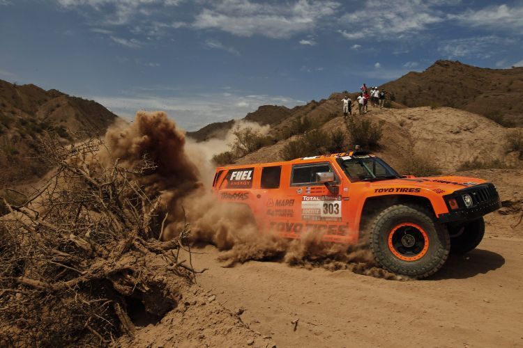 Robby Gordon auf Kurs zum zweiten Tagessieg