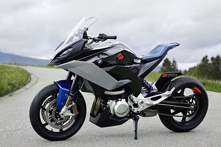 BMW Motorrad Concept 9cento: Konzeptbike als mildere Variante der S 1000 XR, die vielen Tourenfahrern zu anstrengend ist