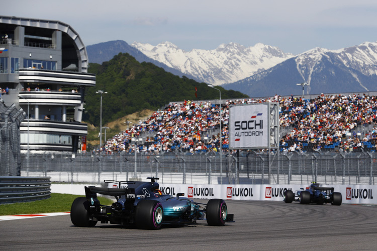 Lewis Hamilton fuhr in Sotschi ein Wochenende lang Valtteri Bottas hinterher