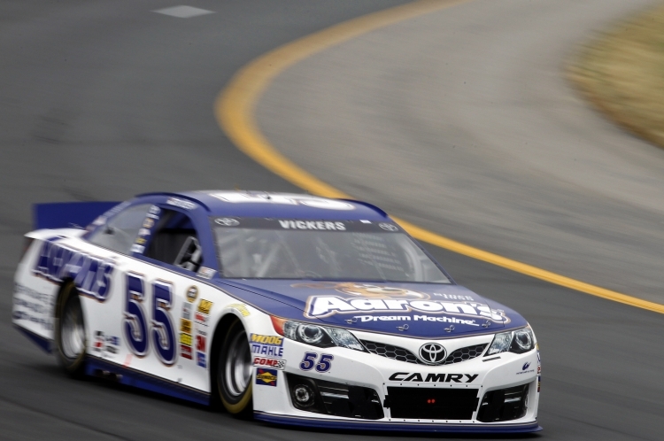 Nationwide-Fahrer Brian Vickers gewann das Rennen in New Hampshire