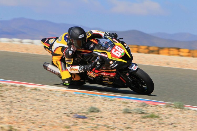 Glenn Scott mit der Benjan-Kawasaki in Almeria