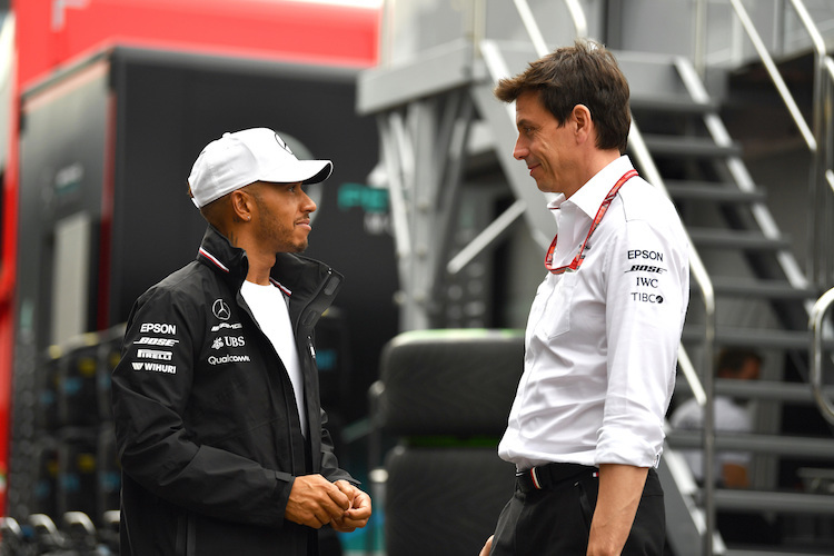 Lewis Hamilton und Toto Wolff