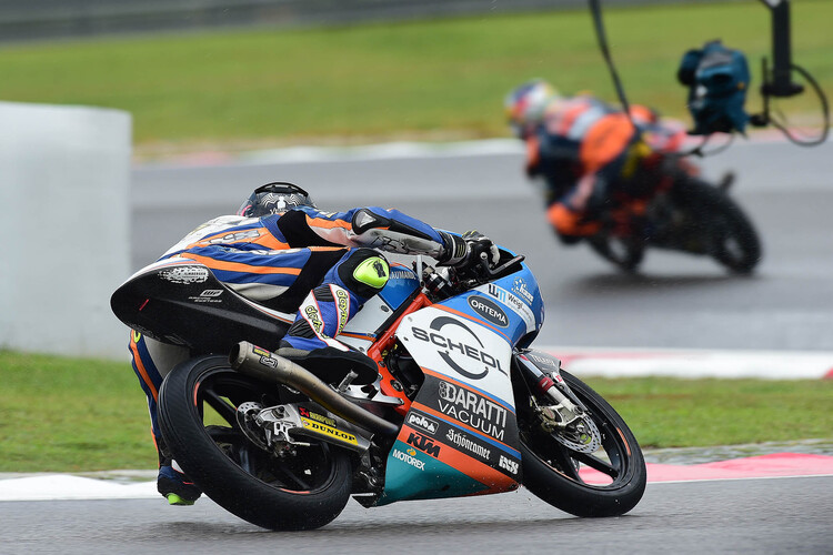 Philipp Öttl im Regen von Sepang